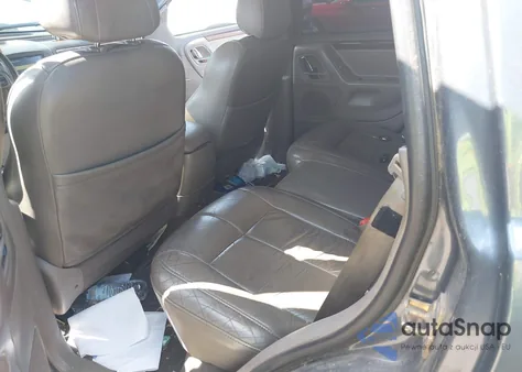 2001 Jeep Grand Cherokee Limited z USA, uszkodzony, nr VIN 1J4GW58N41C654035